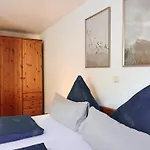 Πανσιόν Waldhaus 3*