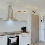 Waldhaus Πανσιόν 3*