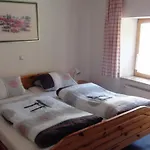 Waldhaus Vendégház