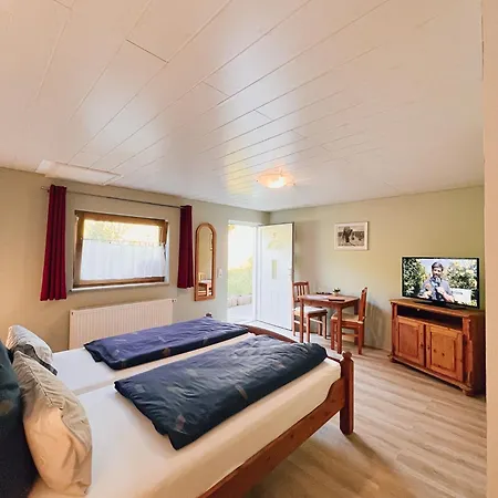 Waldhaus Гостевой дом Ланштайн