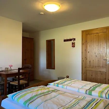Waldhaus Πανσιόν
