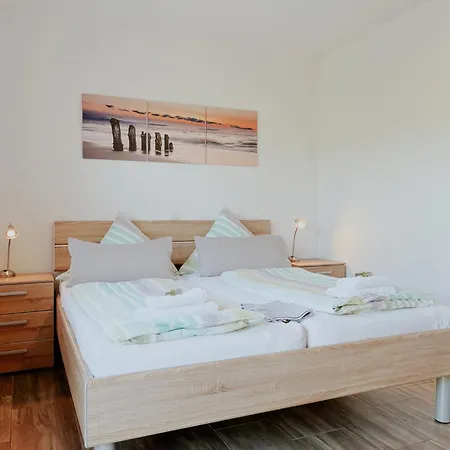 Πανσιόν Waldhaus 3*
