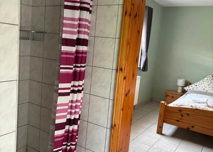 Waldhaus Affittacamere 3*